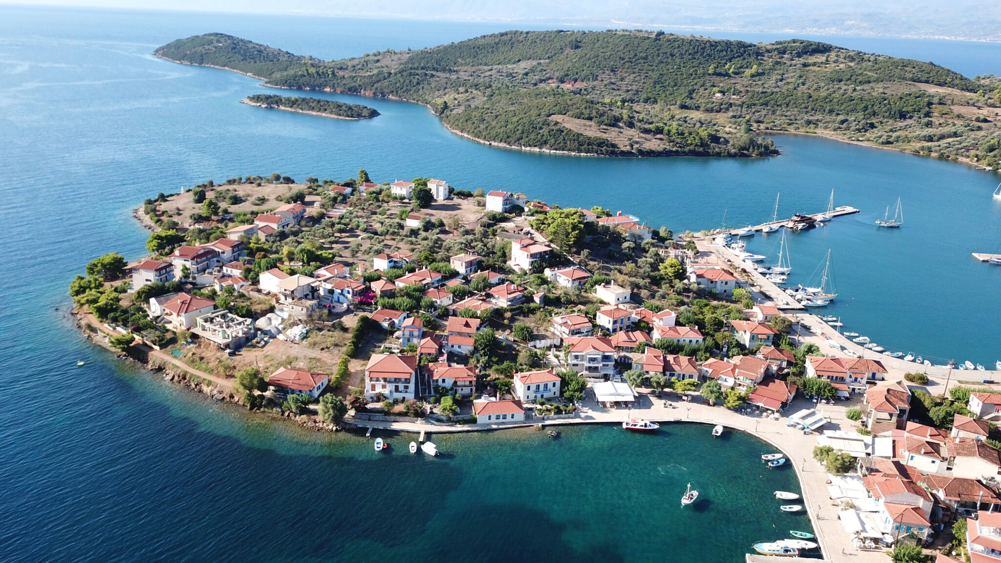 TRIZONIA ISLAND